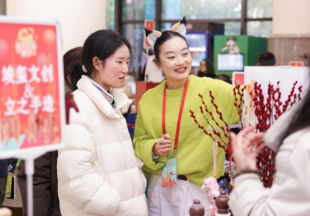 新春将至  海上年俗风情展开幕