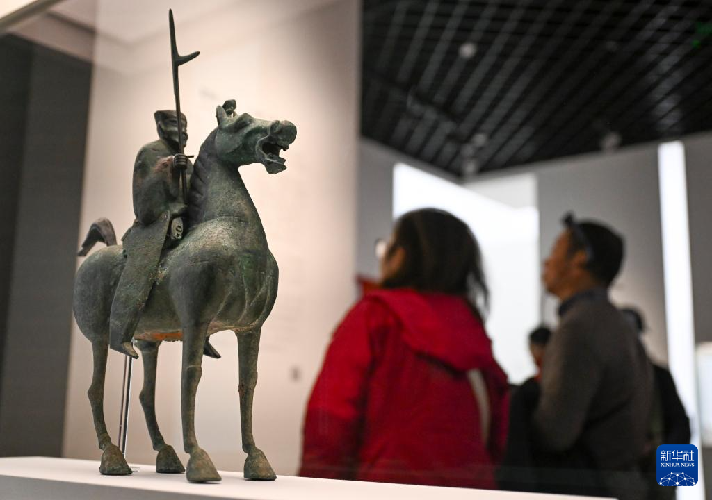 “春风骐骥：马年生肖展”在上海博物馆人民广场馆举行