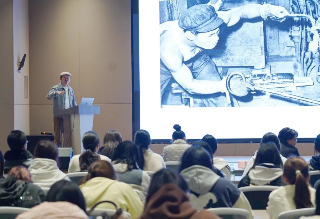 光影里的工业基因：上海工业文化大讲坛在嘉定开讲 - 上海