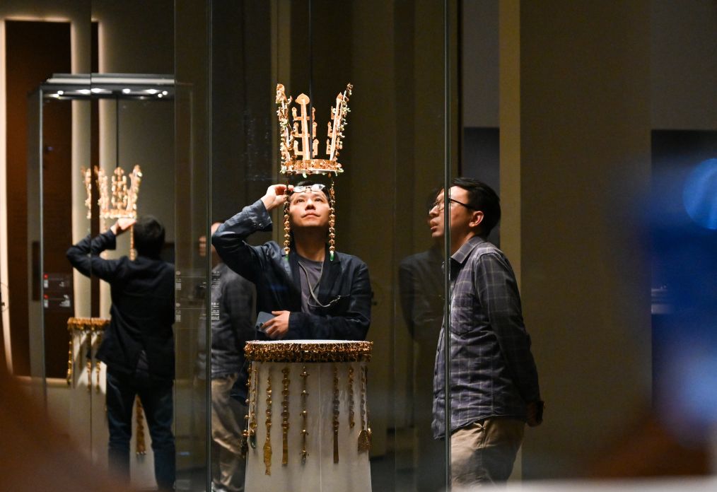 “金冠之下：新罗文物精华展”在上海博物馆东馆启幕