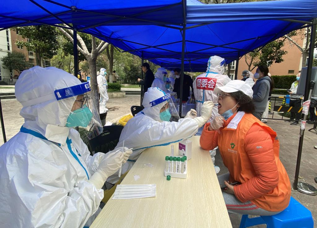上海：28日起以黄浦江为界分区分批开展新一轮核酸筛查