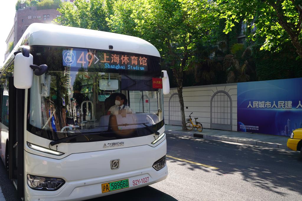 上海跨区公共交通恢复首日直击