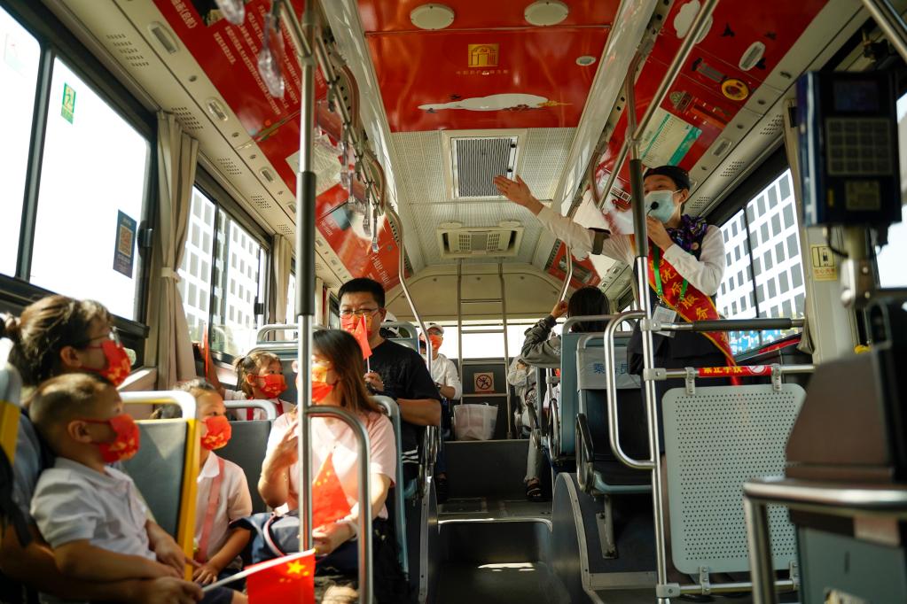 上海：乘公交，“閱讀”城市歷史