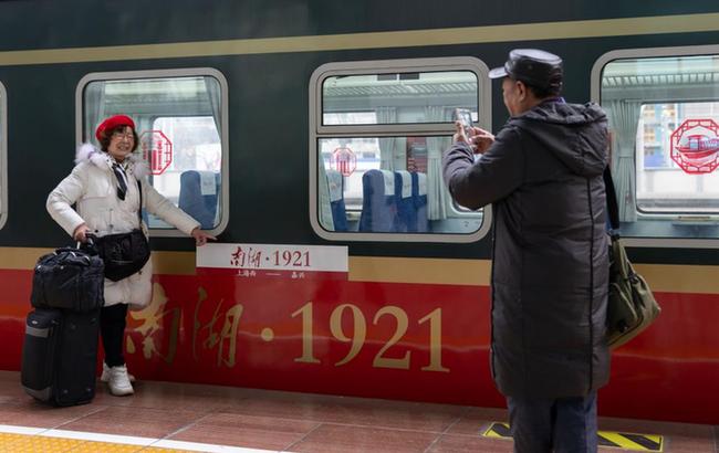 上海至嘉興紅色旅游列車恢復開行