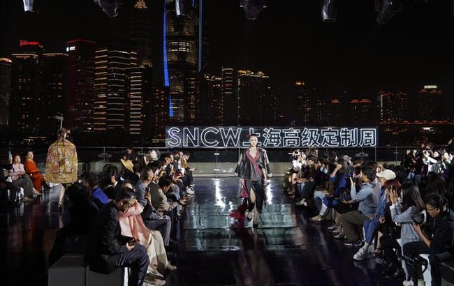第十二屆上海高定周舉行開幕秀
