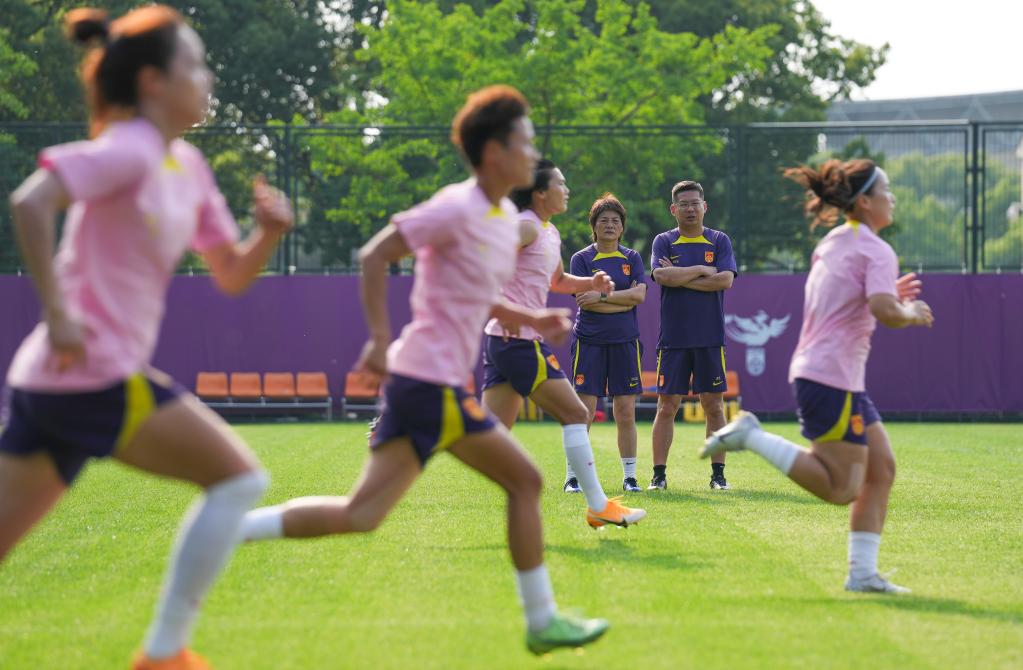 中国女足在沪集训 备战女足世界杯